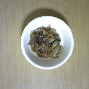 牛肉と玉葱の生姜風味炒め